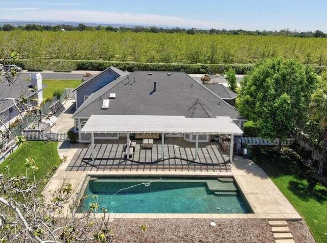 300 Agua Verdi Drive, Red Bluff, CA 96080