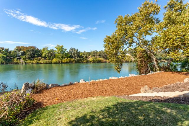 300 Agua Verdi Drive, Red Bluff, CA 96080