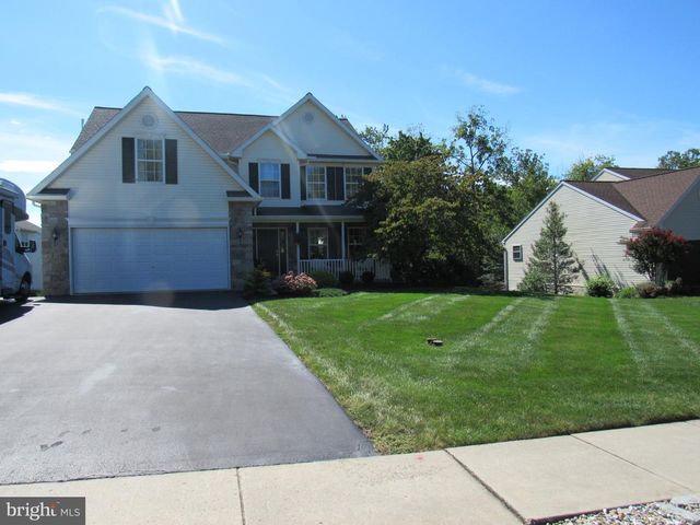 1214 STONEHENGE DR, Reading, PA 19606