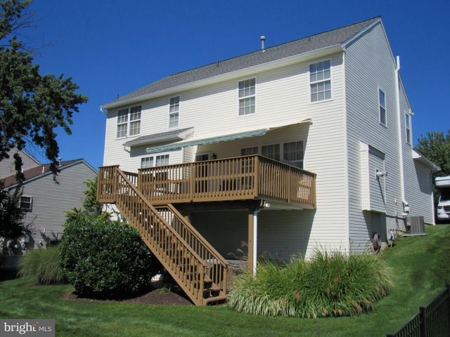 1214 STONEHENGE DR, Reading, PA 19606