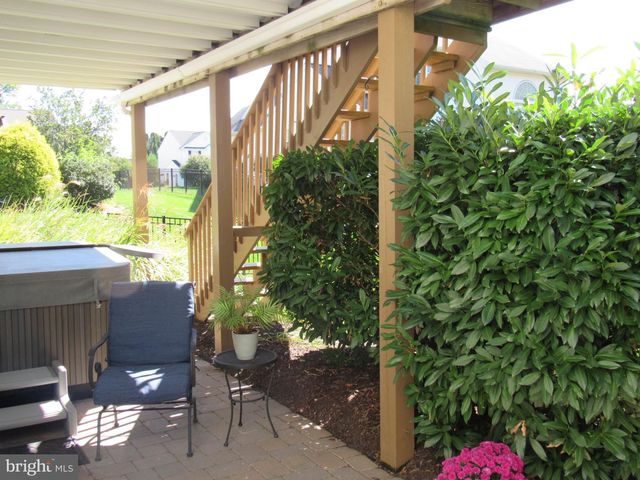 1214 STONEHENGE DR, Reading, PA 19606