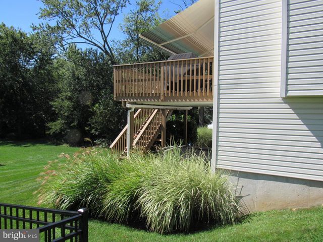 1214 STONEHENGE DR, Reading, PA 19606