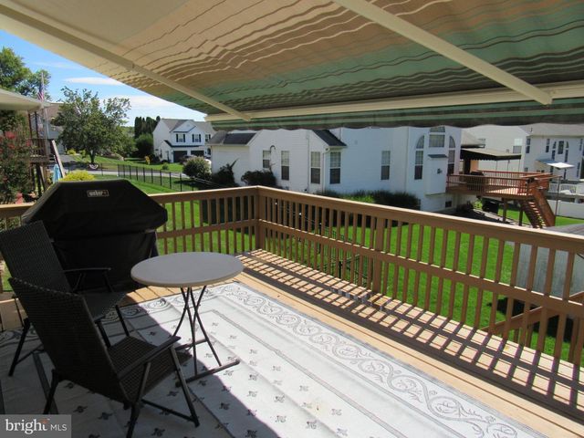 1214 STONEHENGE DR, Reading, PA 19606