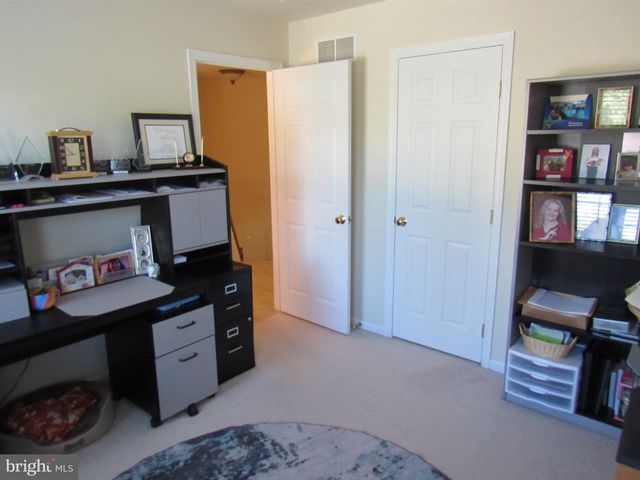 1214 STONEHENGE DR, Reading, PA 19606