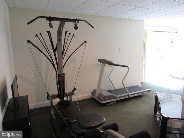 1214 STONEHENGE DR, Reading, PA 19606
