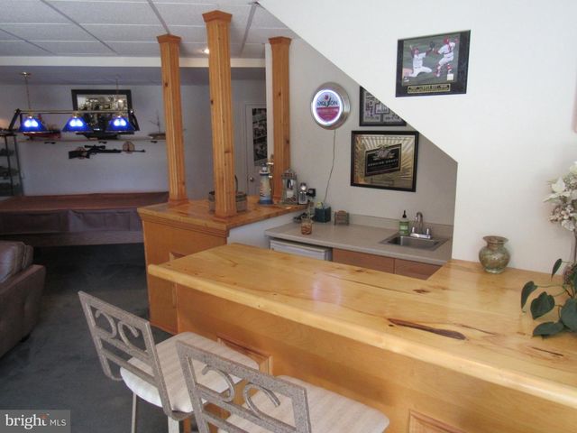 1214 STONEHENGE DR, Reading, PA 19606