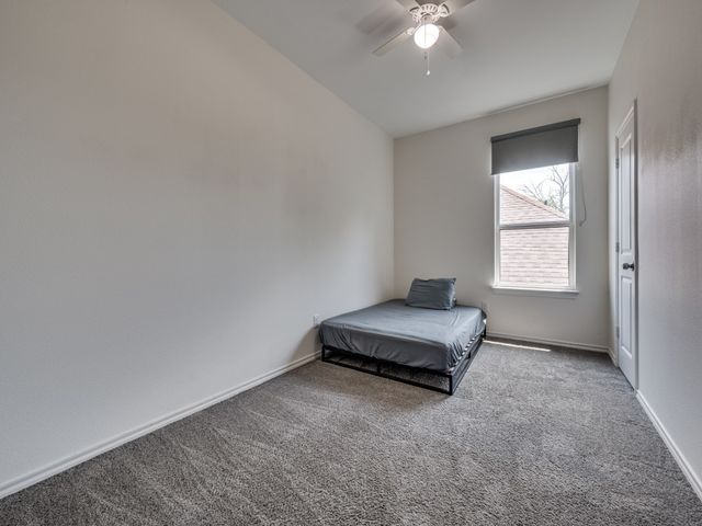 2709 Pennsylvania Avenue, Dallas, TX 75215