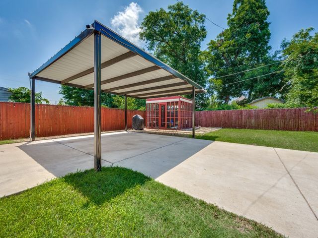 2709 Pennsylvania Avenue, Dallas, TX 75215