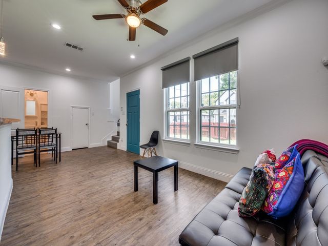 2709 Pennsylvania Avenue, Dallas, TX 75215