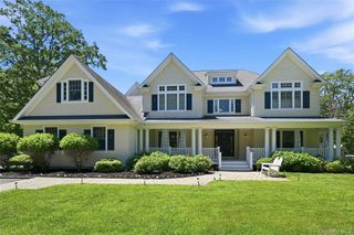 1330 Ridge Road, Laurel Hollow, NY 11791