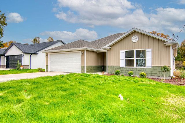 520 S Troy Avenue, Springfield, MO 65802