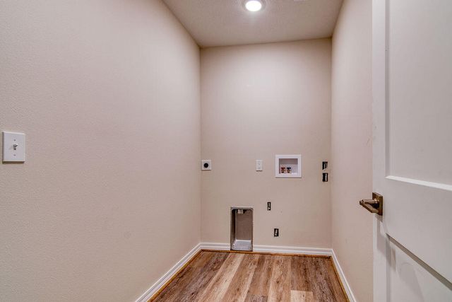 520 S Troy Avenue, Springfield, MO 65802