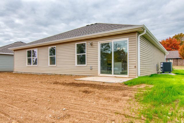 520 S Troy Avenue, Springfield, MO 65802