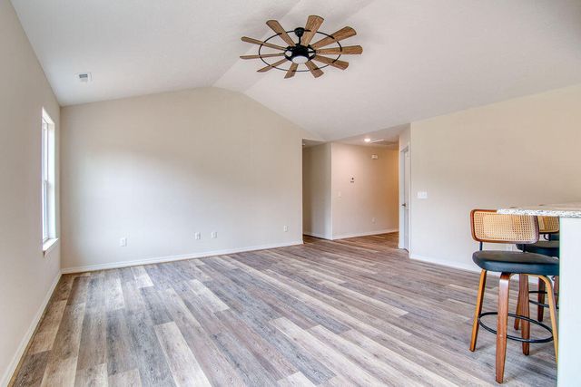 520 S Troy Avenue, Springfield, MO 65802