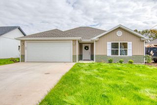 520 S Troy Avenue, Springfield, MO 65802