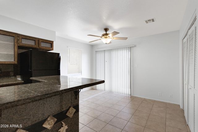 20235 N 3RD Drive 8, Phoenix, AZ 85027