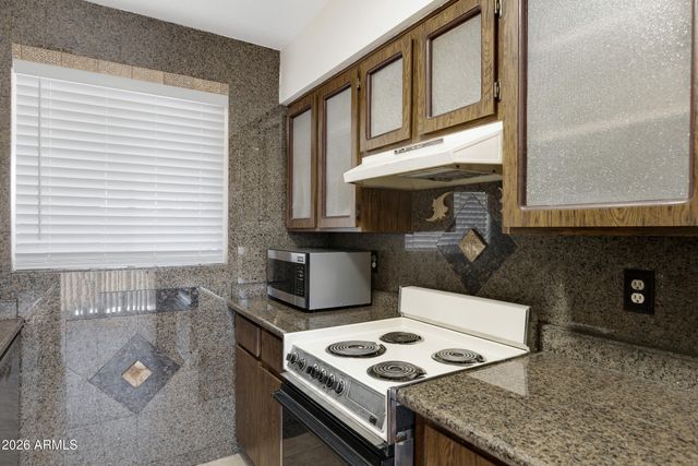 20235 N 3RD Drive 8, Phoenix, AZ 85027