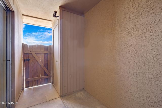 20235 N 3RD Drive 8, Phoenix, AZ 85027