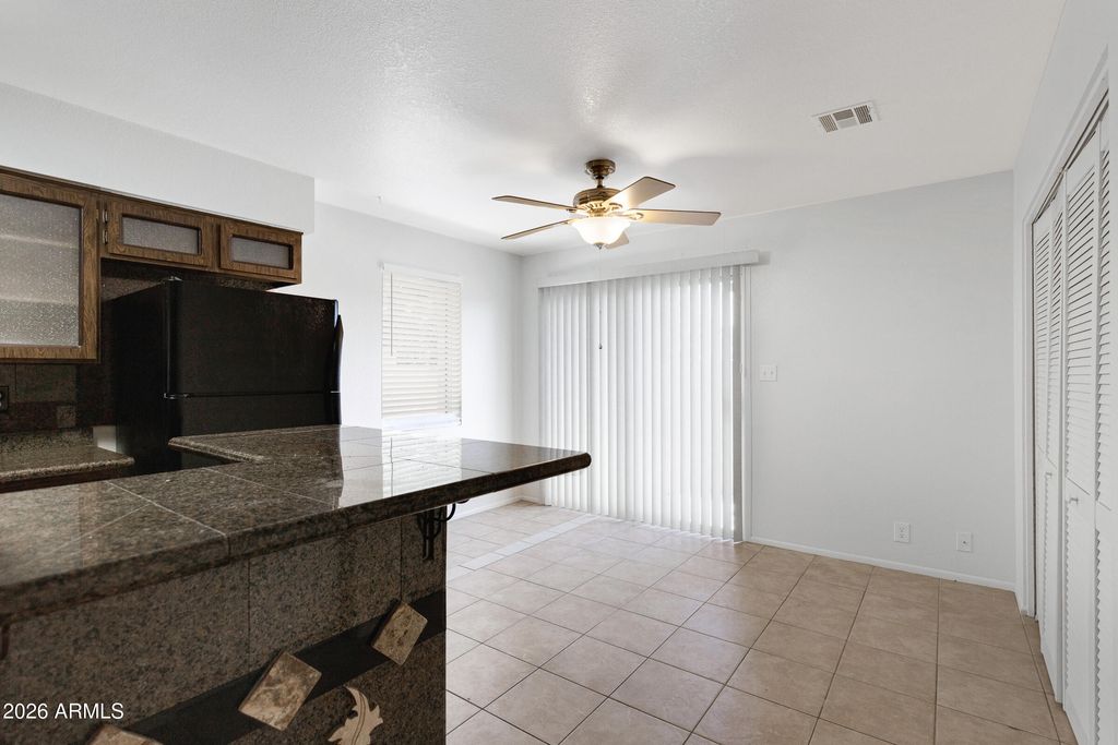 Image 15 of property listing at 20235 N 3RD Drive 8, Phoenix, AZ 85027