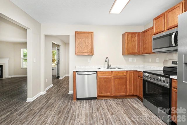 3219 Decapolis Drive, Charlotte, NC 28215