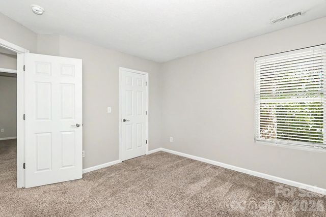 3219 Decapolis Drive, Charlotte, NC 28215