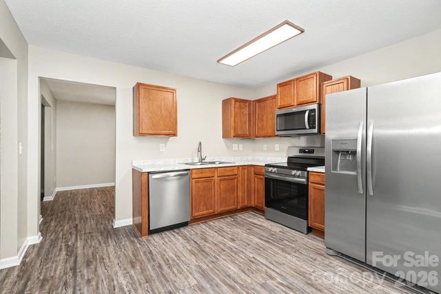 3219 Decapolis Drive, Charlotte, NC 28215