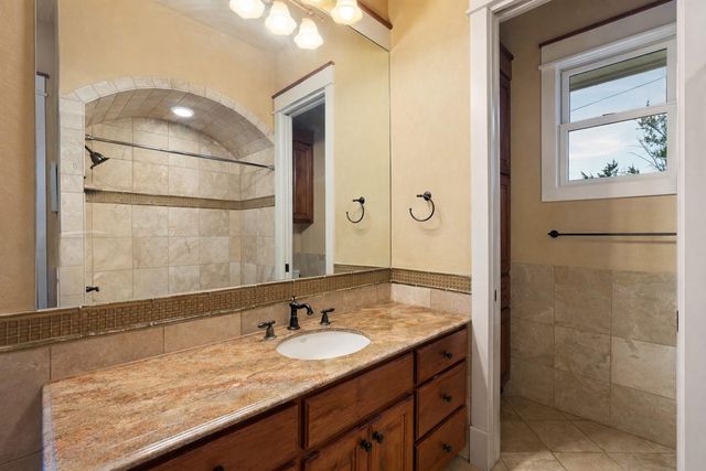 23426 Oscar RD, Spicewood, TX 78669