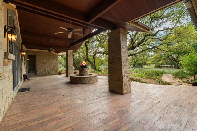 23426 Oscar RD, Spicewood, TX 78669