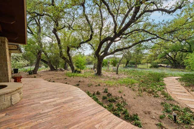 23426 Oscar RD, Spicewood, TX 78669
