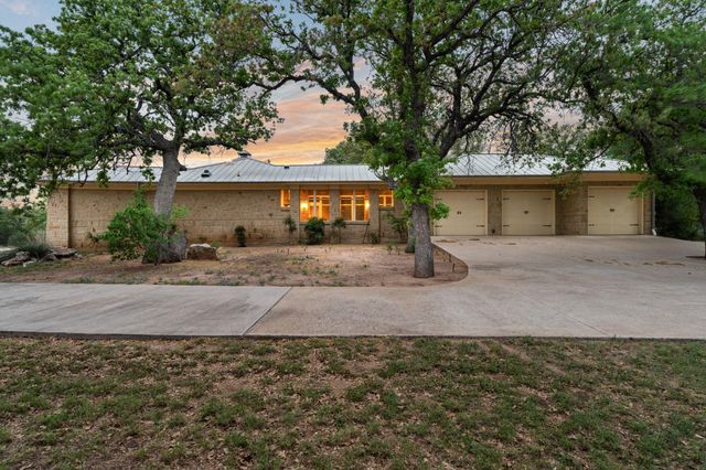 23426 Oscar RD, Spicewood, TX 78669