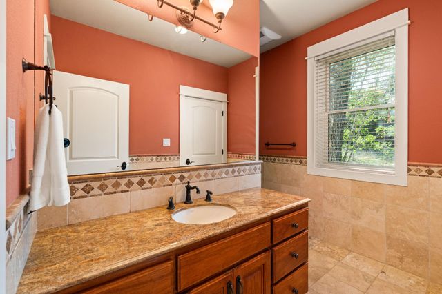 23426 Oscar RD, Spicewood, TX 78669