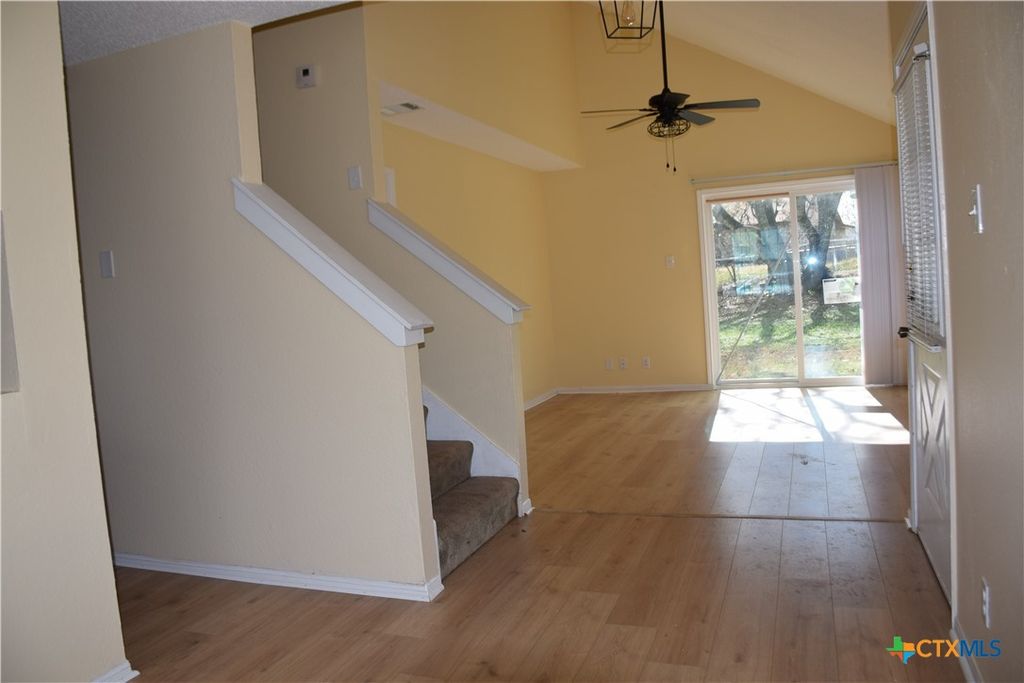 Image 3 of property listing at 2302 Bluejay Drive, Killeen, TX 76549