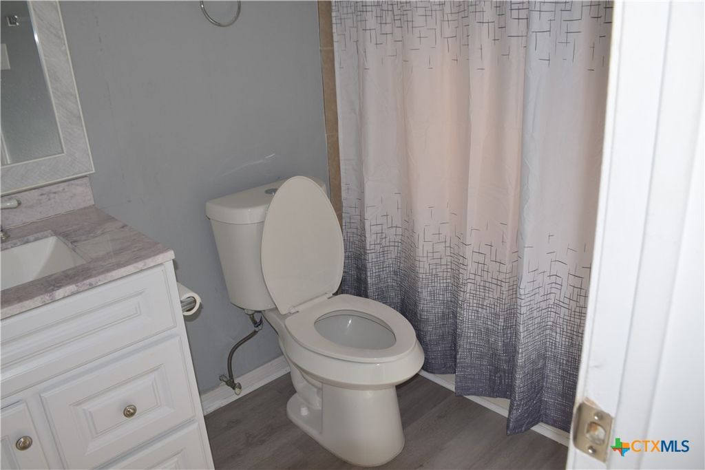 Image 5 of property listing at 2302 Bluejay Drive, Killeen, TX 76549