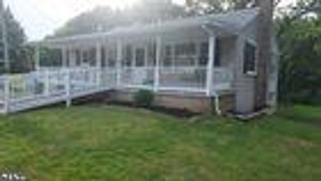 39 LAKEVIEW TER, Hanover, PA 17331