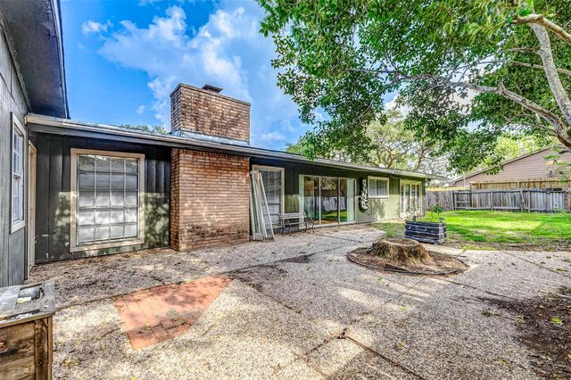 5519 Burlinghall Drive, Houston, TX 77035