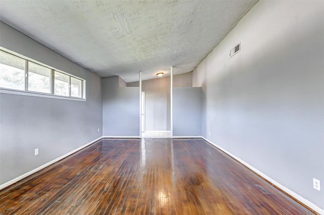 5519 Burlinghall Drive, Houston, TX 77035