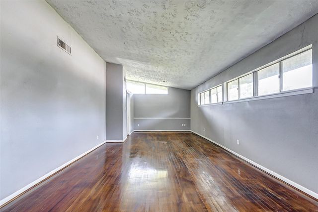 5519 Burlinghall Drive, Houston, TX 77035