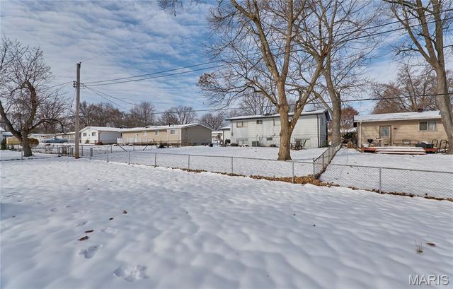 1350 Sandy Drive, Florissant, MO 63031