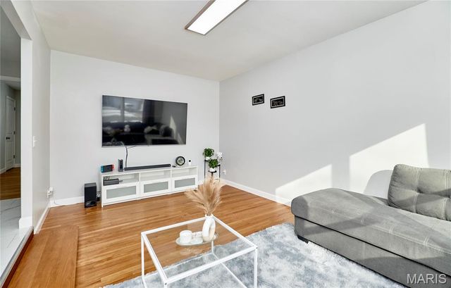 1350 Sandy Drive, Florissant, MO 63031