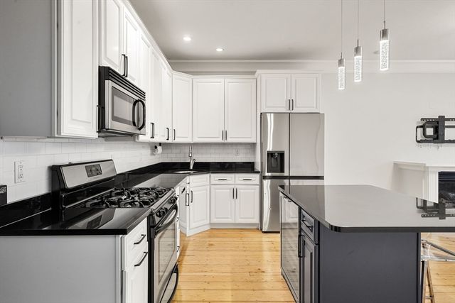 703 East 4th St 2, Boston, MA 02127