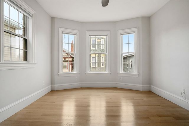 703 East 4th St 2, Boston, MA 02127