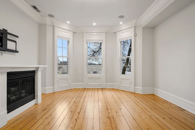 703 East 4th St 2, Boston, MA 02127