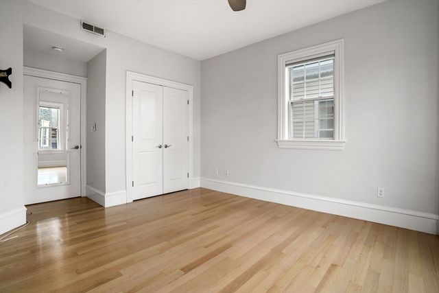 703 East 4th St 2, Boston, MA 02127