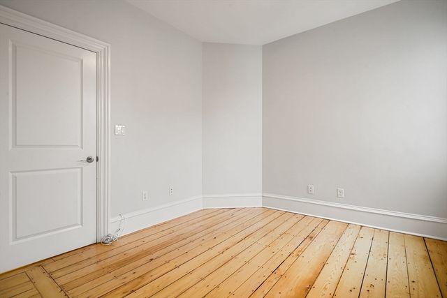 703 East 4th St 2, Boston, MA 02127