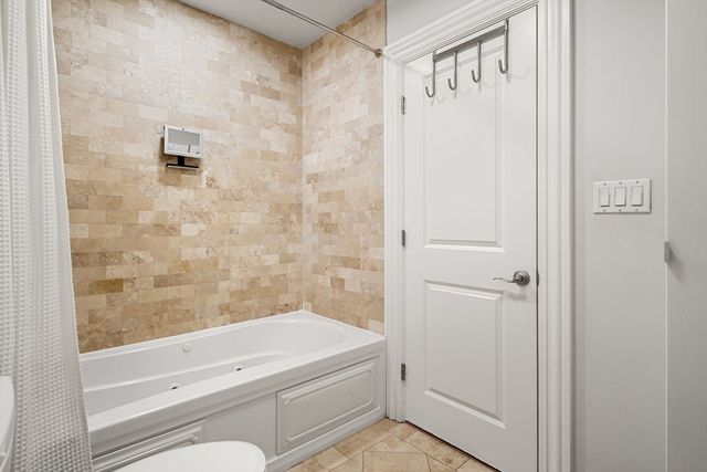 703 East 4th St 2, Boston, MA 02127