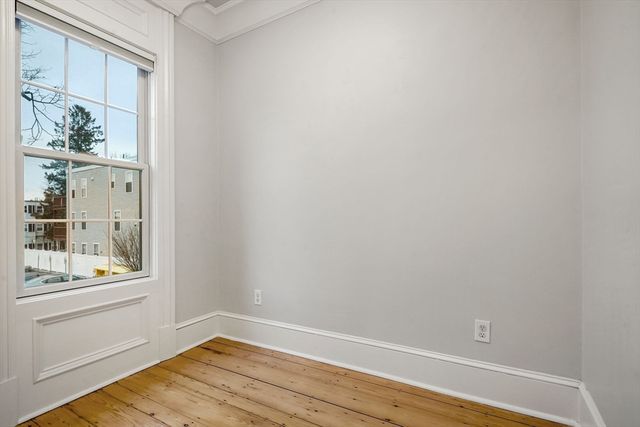 703 East 4th St 2, Boston, MA 02127