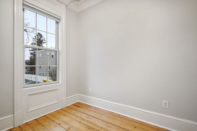 703 East 4th St 2, Boston, MA 02127