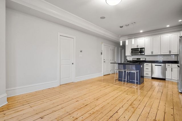 703 East 4th St 2, Boston, MA 02127