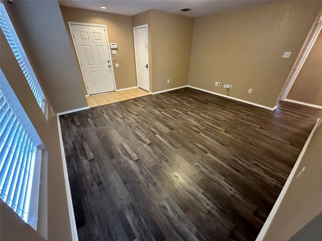 1341 Castle Ridge Road, Fort Worth, TX 76140