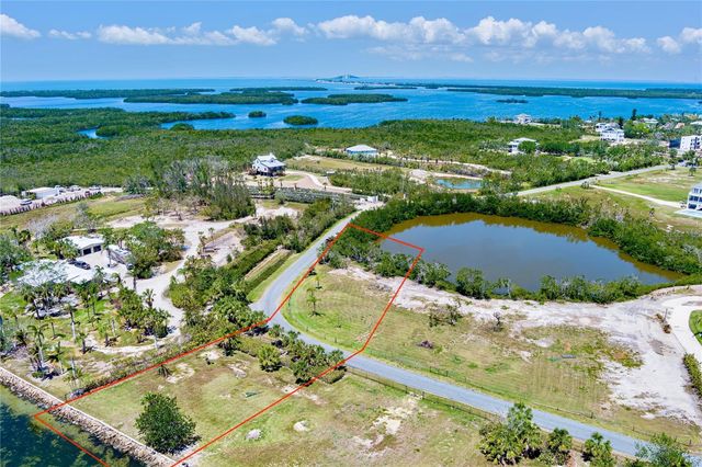 285 HORSESHOE LOOP ROAD, Terra Ceia, FL 34250